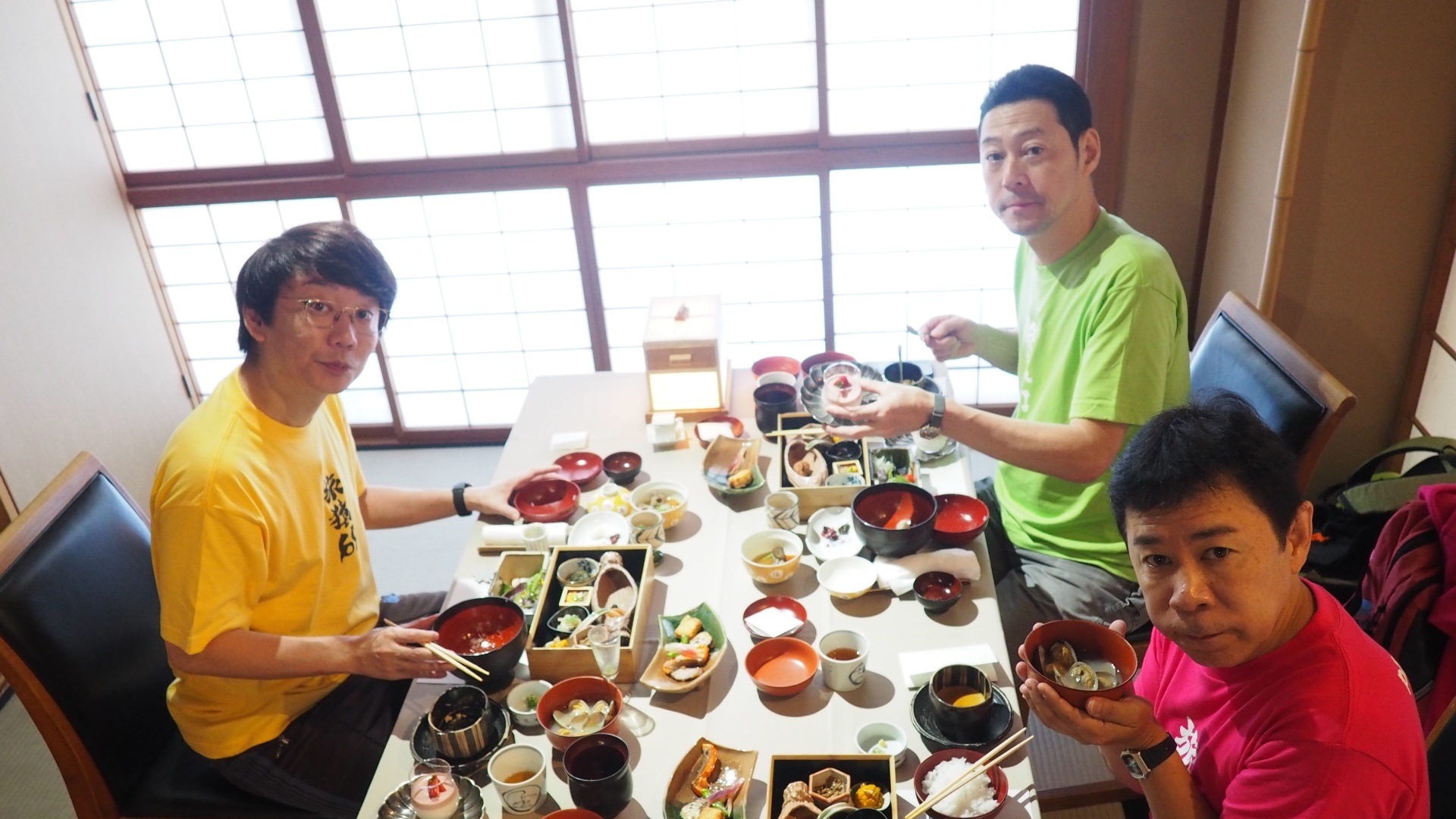 東野・岡村の旅猿』シリーズ | Hulu(フールー)